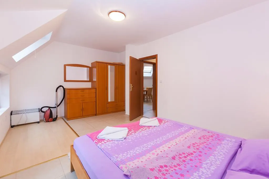 Apartment Lermontov Burgas 0*,